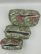 Load image into Gallery viewer, Toiletry bag
