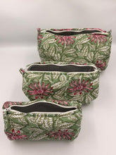 Load image into Gallery viewer, Toiletry bag
