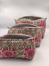 Load image into Gallery viewer, Toiletry bag
