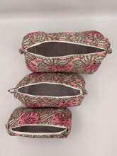 Load image into Gallery viewer, Toiletry bag
