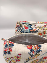 Load image into Gallery viewer, Toiletry bag
