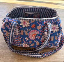 Load image into Gallery viewer, Weekend bag
