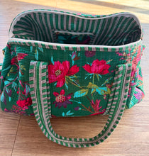 Load image into Gallery viewer, Weekend bag
